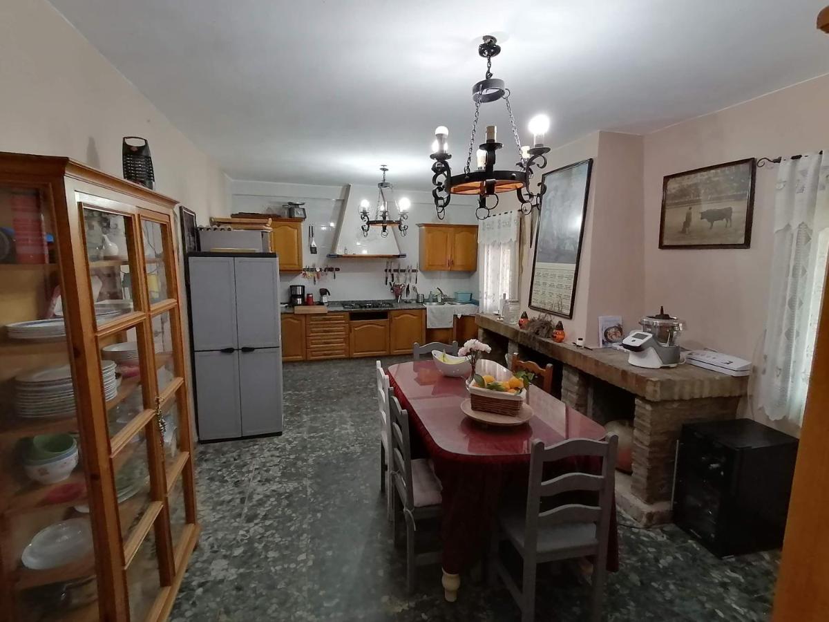Rancho Jardines De Marchenilla Villa Alcalá de Guadaira Buitenkant foto